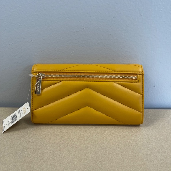 Michael Kors Jet Set Travel Large Trifold Wallet - Goldenrod - NWT - Picture 2 of 4